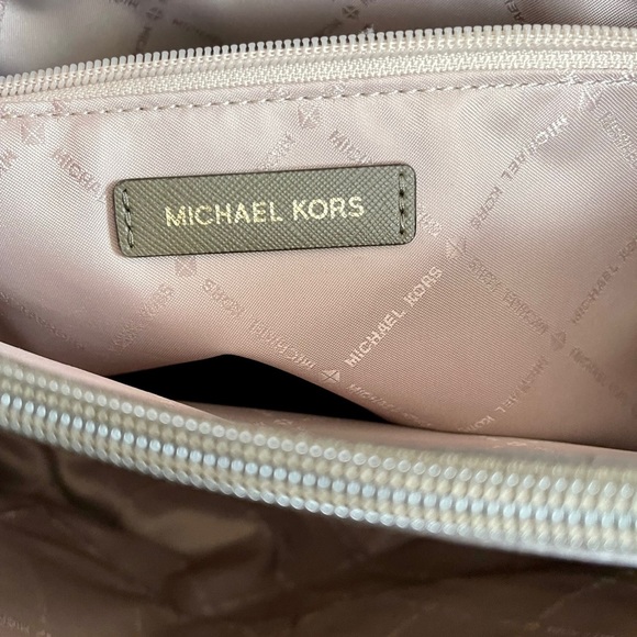 Michael Kors | Olive green & gold tote bag | Like new - Picture 5 of 5